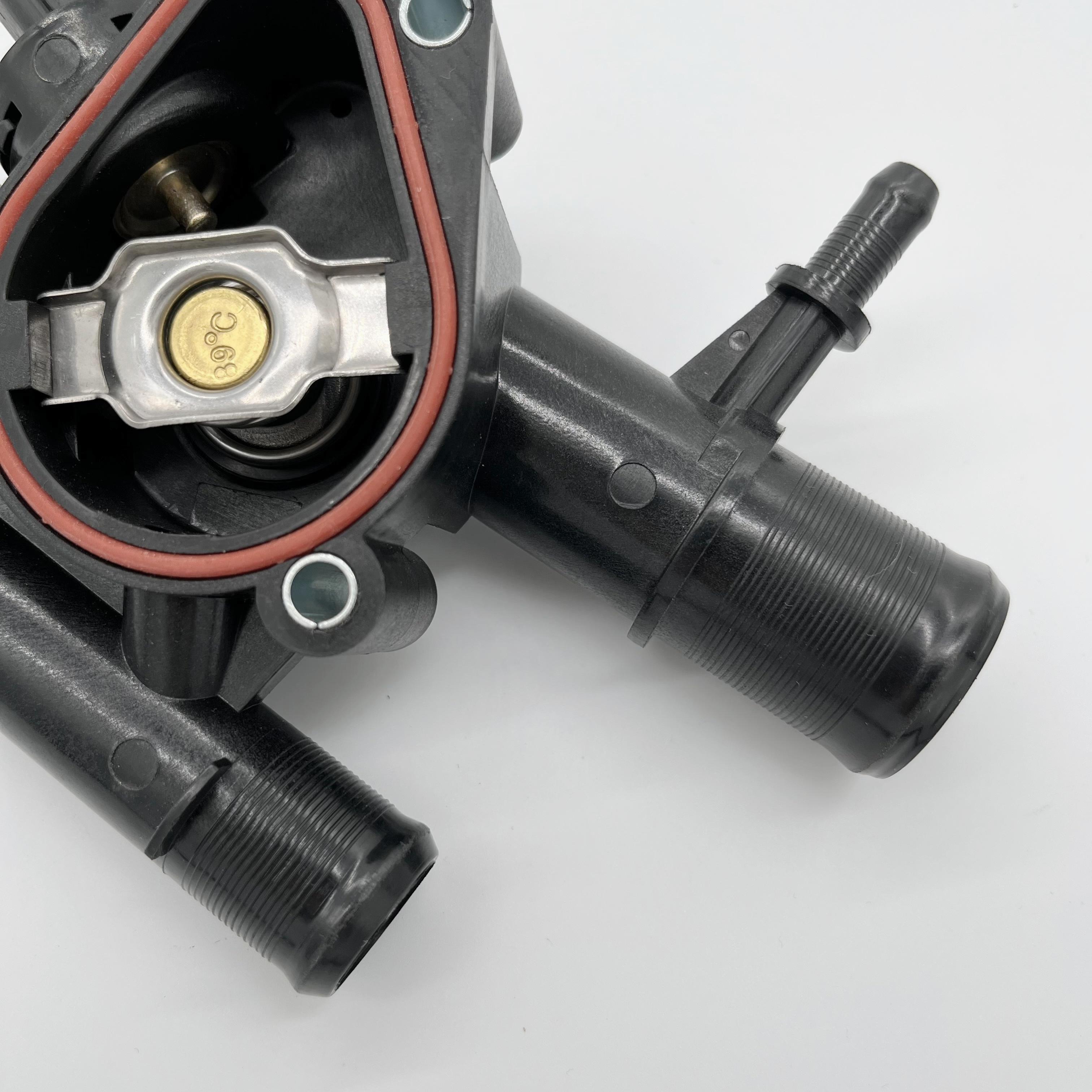 7700105087, 8200674368, 8200074346 Engine Coolant Thermostat Housing Assembly for RENAULT