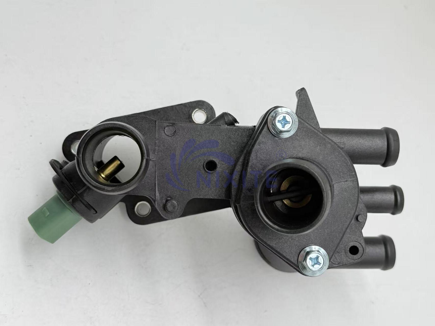 032 121 111BB, 032 121 111AF Engine Coolant Thermostat Housing Assembly for VW SKODA