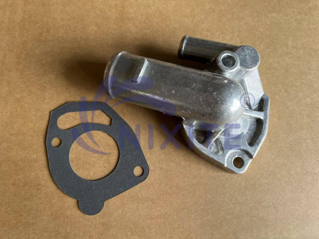 4648503, 33004856, 83501426 Engine Coolant Crossover Pipe Water Flange