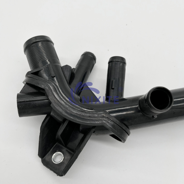 82 00 110 038, 82 00 557 908 Coolant Pipe for PEUGEOT CITROËN