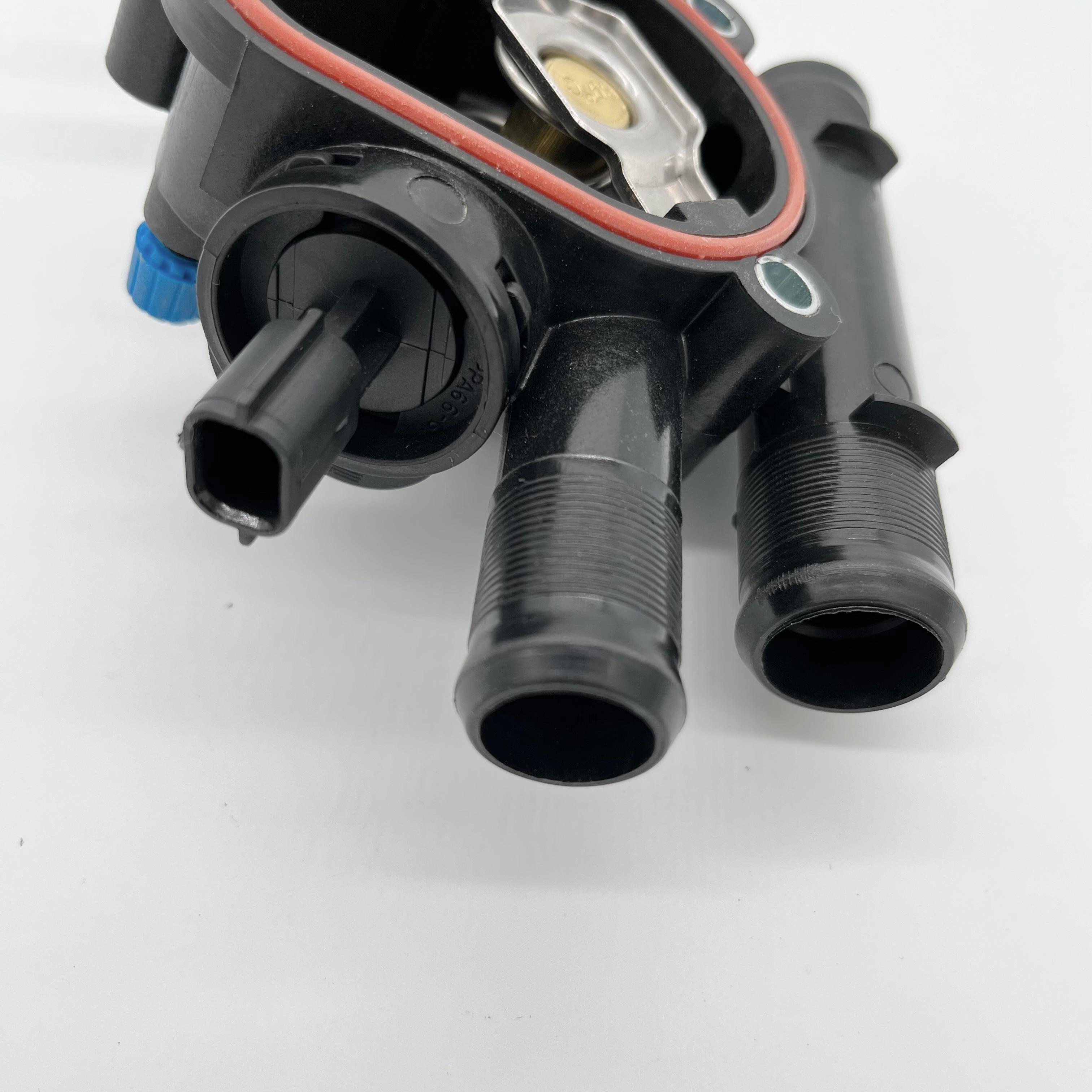 7700105087, 8200674368, 8200074346 Engine Coolant Thermostat Housing Assembly for RENAULT