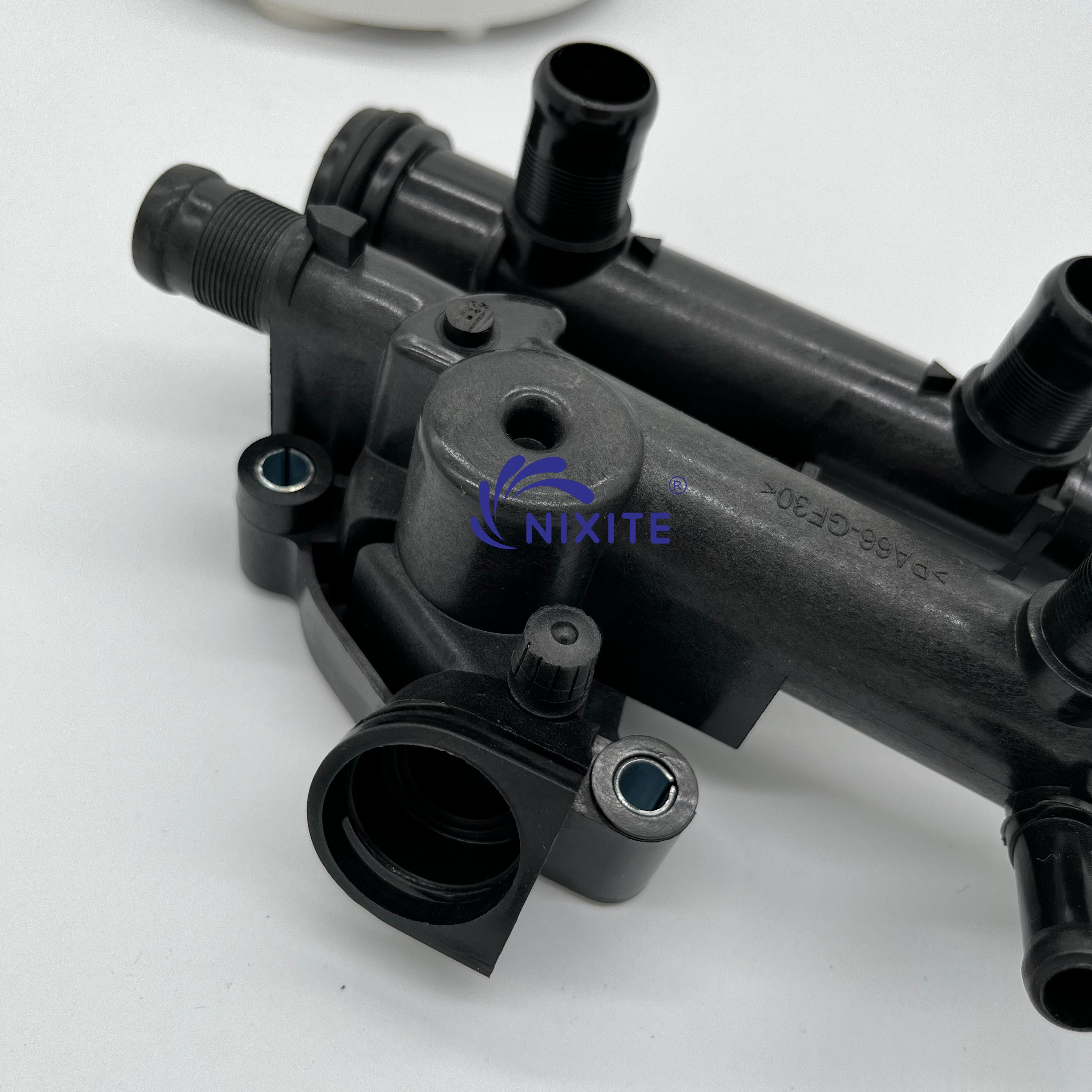 93183084, 93192440, 7703083470 Engine Coolant Thermostat Housing Assembly for RENAULT