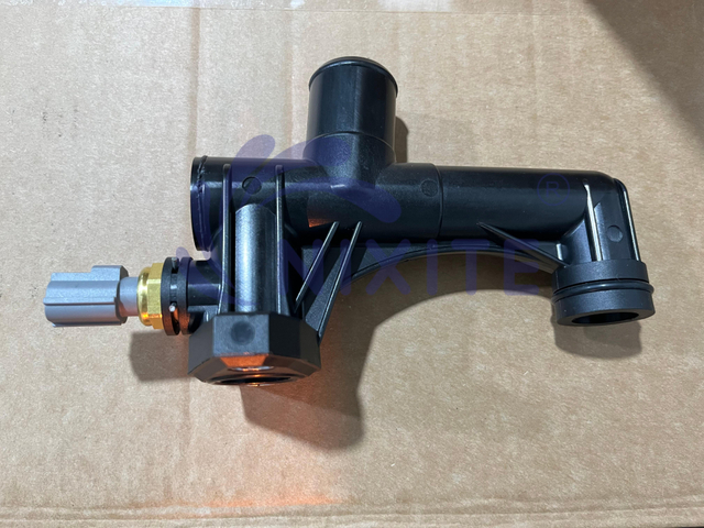 KM-4793, CH9811, YL8Z8548BL, YL8Z-8548-BL Engine Coolant Thermostat Housing Water Flange