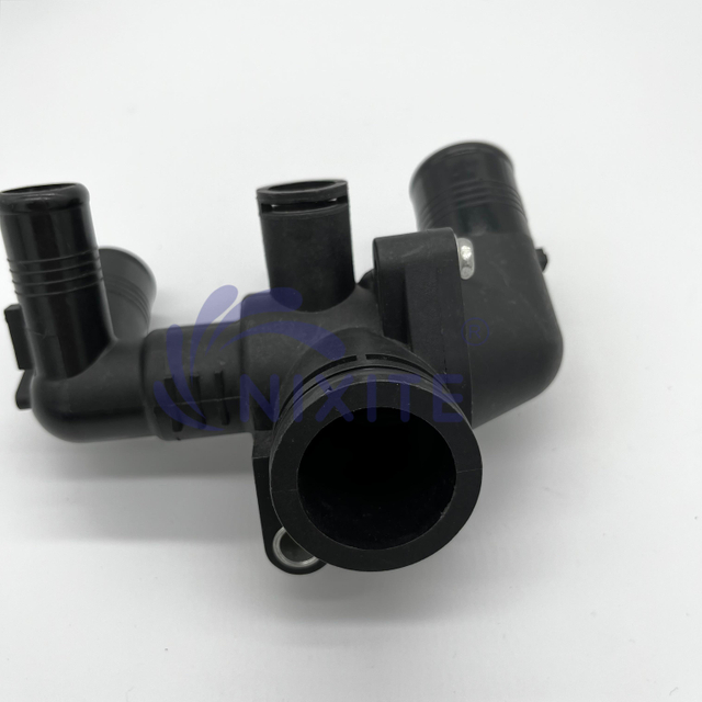 1731770, BK2Q8A586AB, BK2Q-8594-AA Engine Coolant Thermostat Housing Assembly