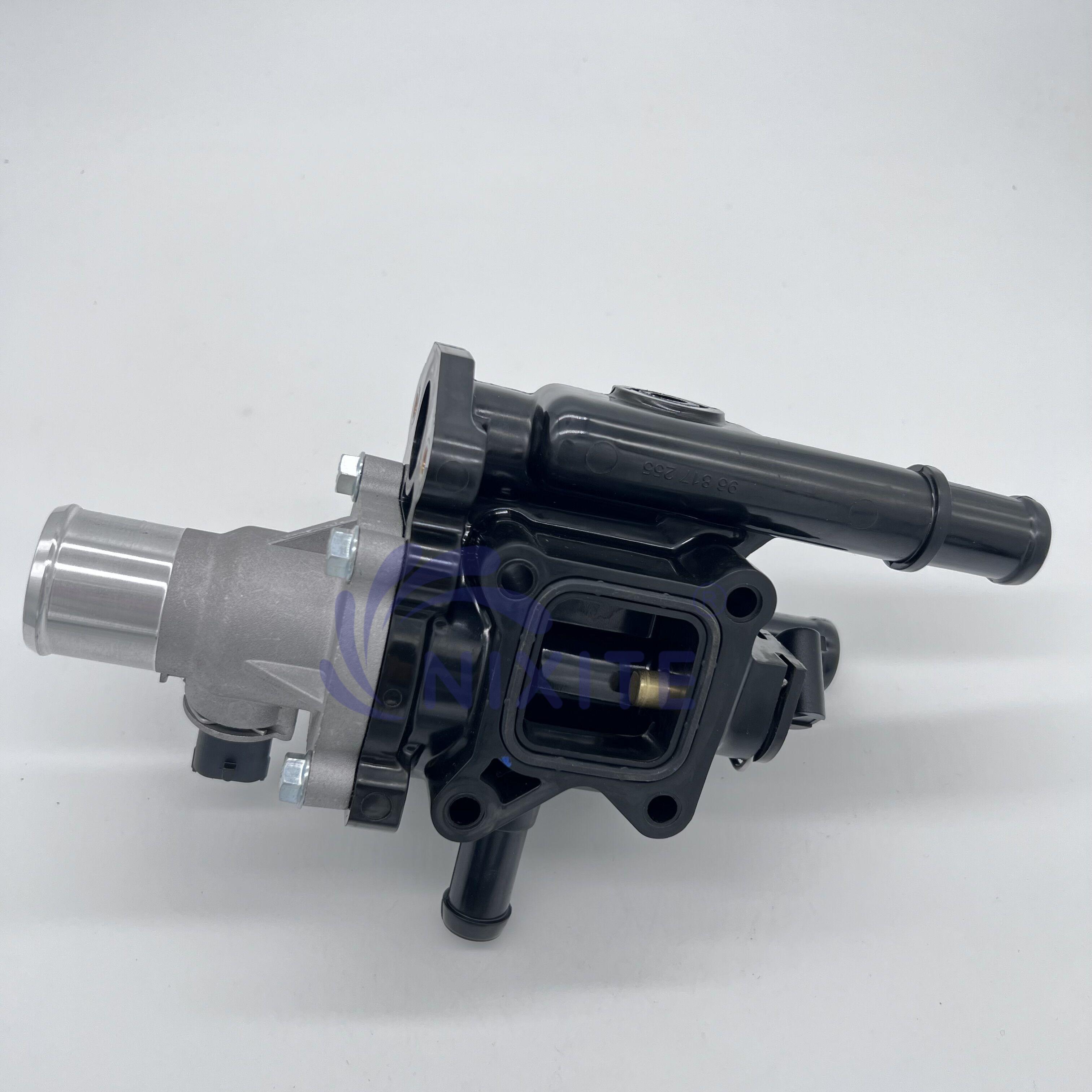 1338256, 71770832, 71744389 Engine Coolant Thermostat Housing Assembly for GM