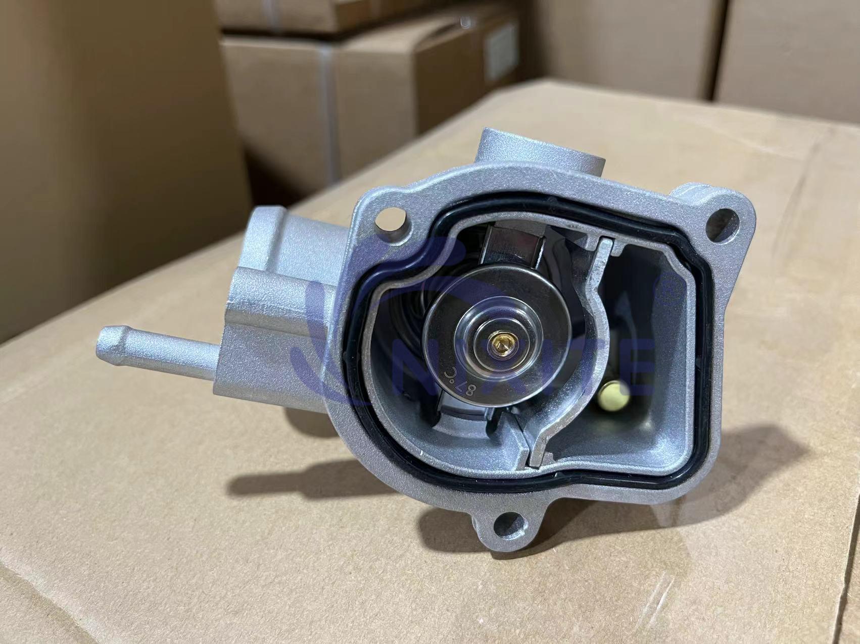 05080146AA, 5080146AB, 6112000215 Engine Coolant Thermostat Housing Assembly