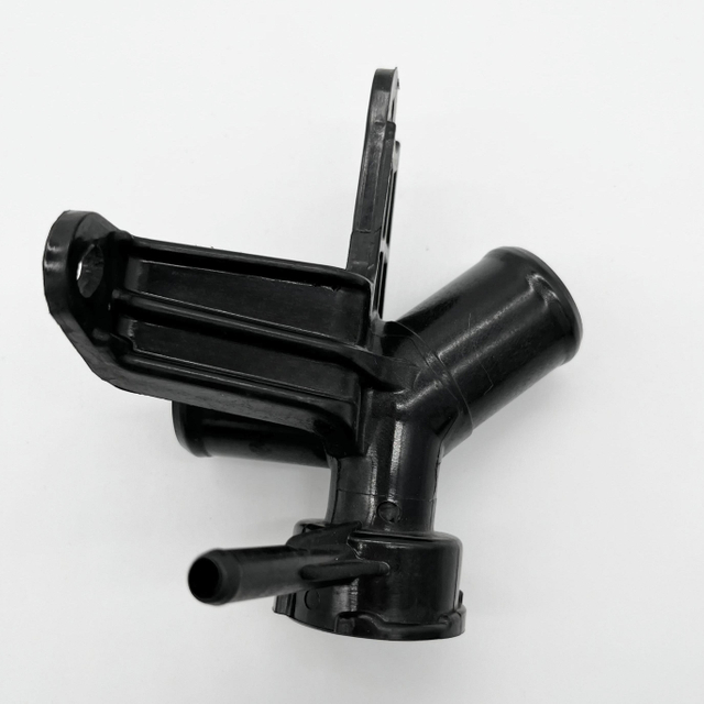 16502-37010 Engine Coolant Thermostat Housing Water Flange for TOYOTA