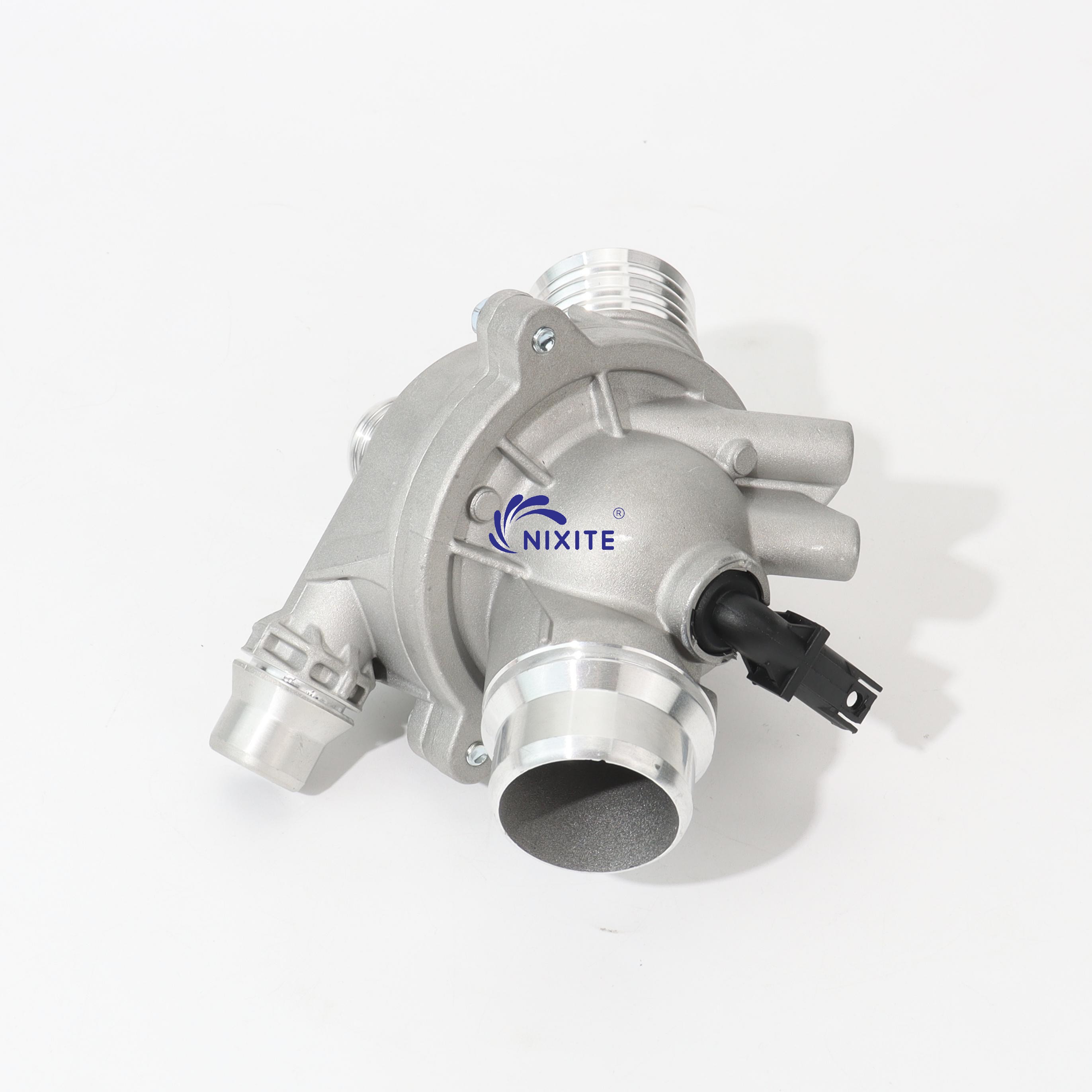 11537549476, 11537544788, 1153 7 536 655 Engine Coolant Thermostat Housing Assembly Aluminium