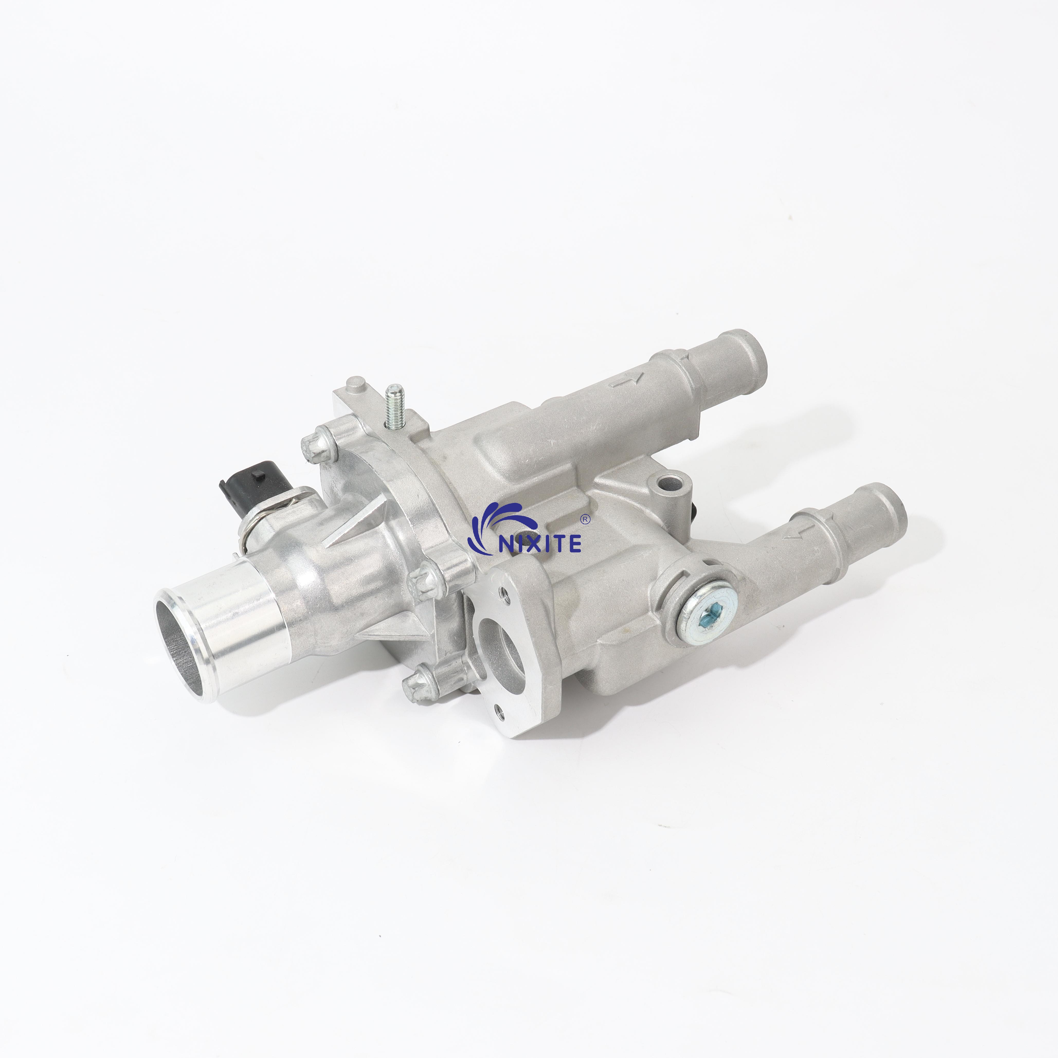 71770832, 71744389, 25199824 Engine Coolant Thermostat Housing Assembly for GM