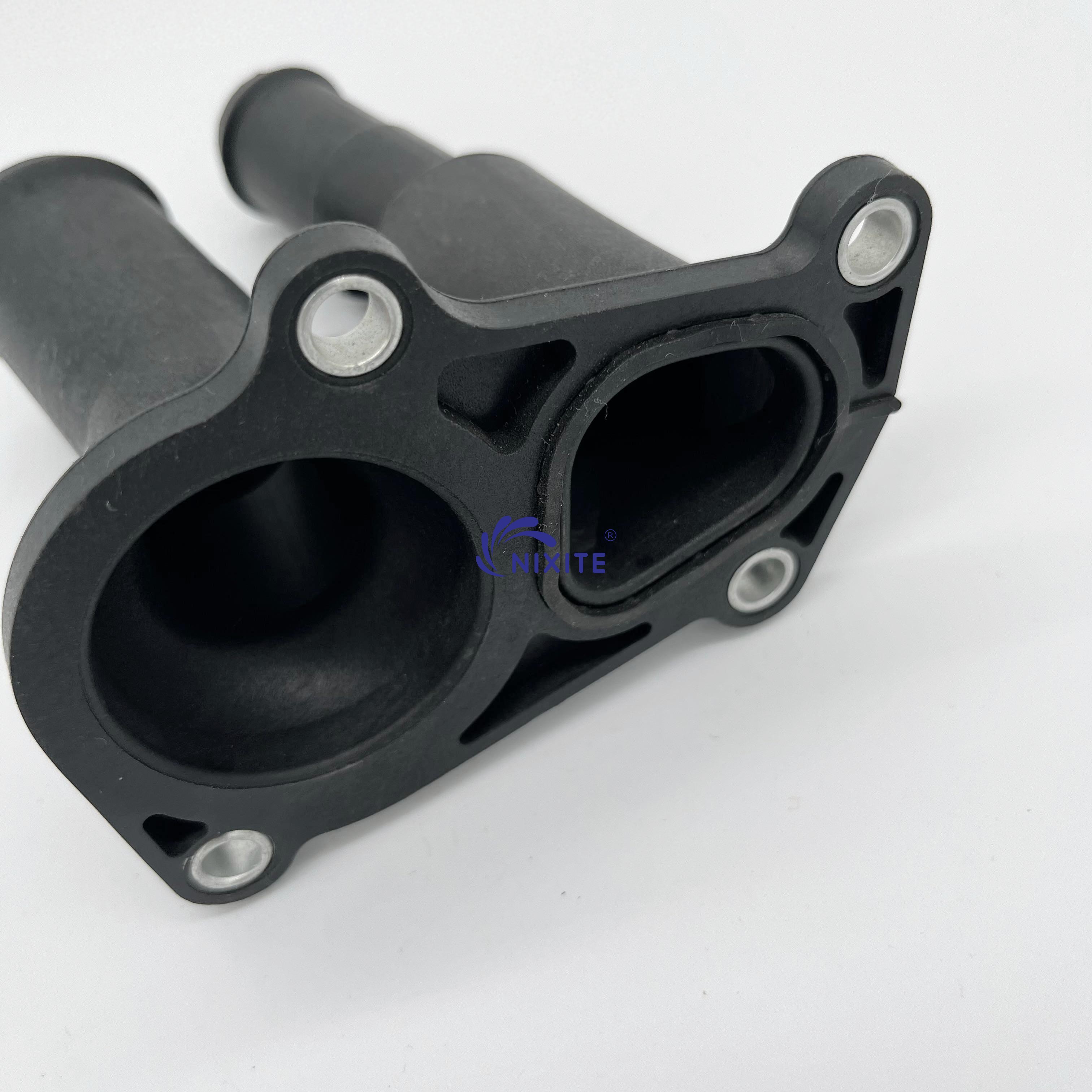 2S6G-9K478-BA, 2S6G-9K478-BC, 1557904 Engine Coolant Thermostat Housing Water Flange