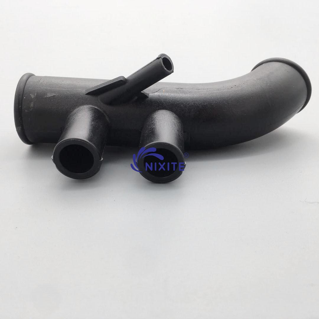 1336906, 13 36 906, 90280748 Engine Coolant Flange for GM OPEL