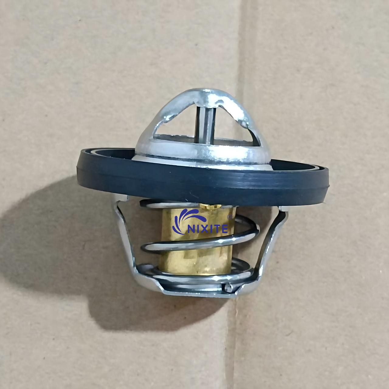 1153 1 485 847, 11537596787, 04666140AA Engine Coolant Wax Thermostat for BMW CHRYSLER