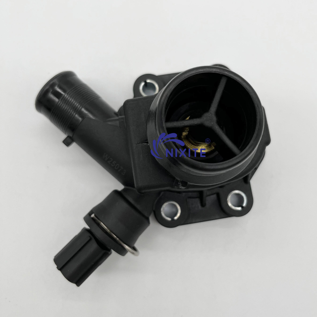 30774489, 31355151, LR006071 Engine Coolant Thermostat Housing Assembly