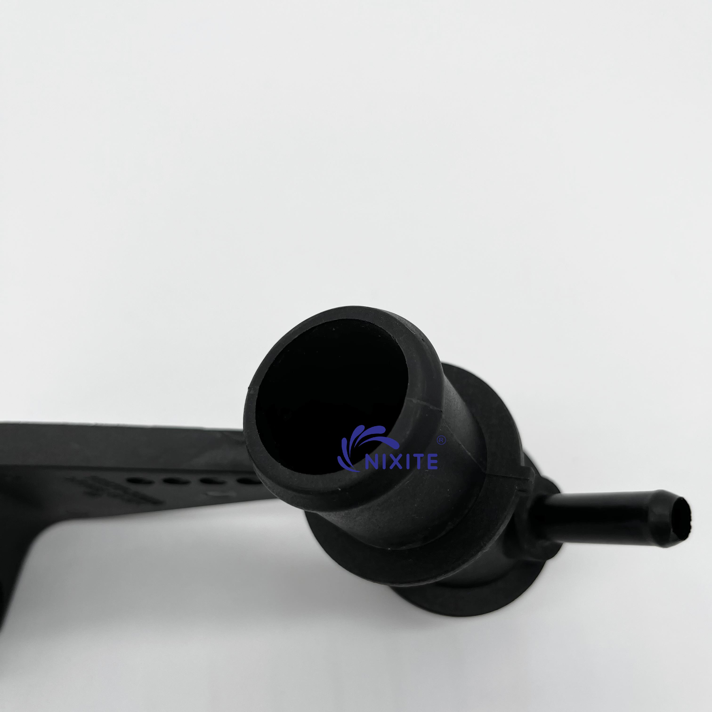 16577-22030, 16577-22031, 16577-22040 Engine Coolant Thermostat Housing Water Flange for TOYOTA