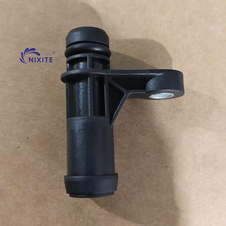 CM5Z-8548-C, CM5Z-8548-A, CM5G8A504EA Engine Coolant Water Flange Pipe Connector